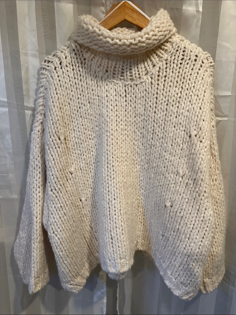Anthropologie Cream Chunky Turtleneck Sweater - Picture 3 of 4